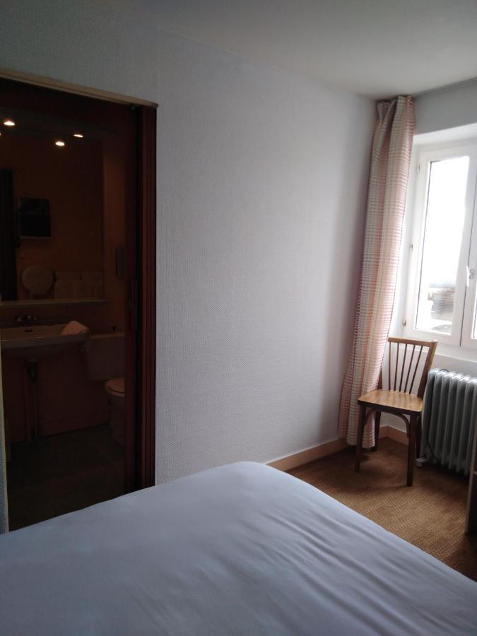 Hotel Restaurant Le Capricorne Pouldreuzic Екстер'єр фото