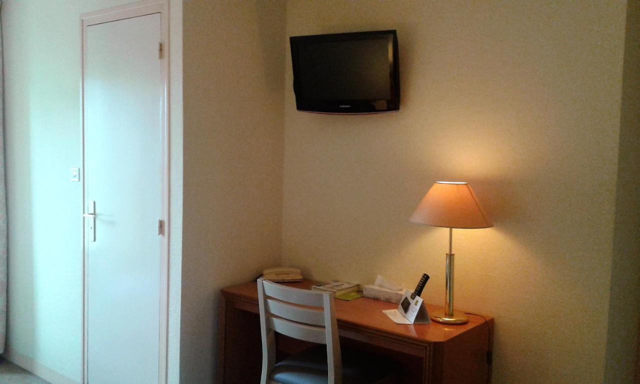Hotel Restaurant Le Capricorne Pouldreuzic Екстер'єр фото