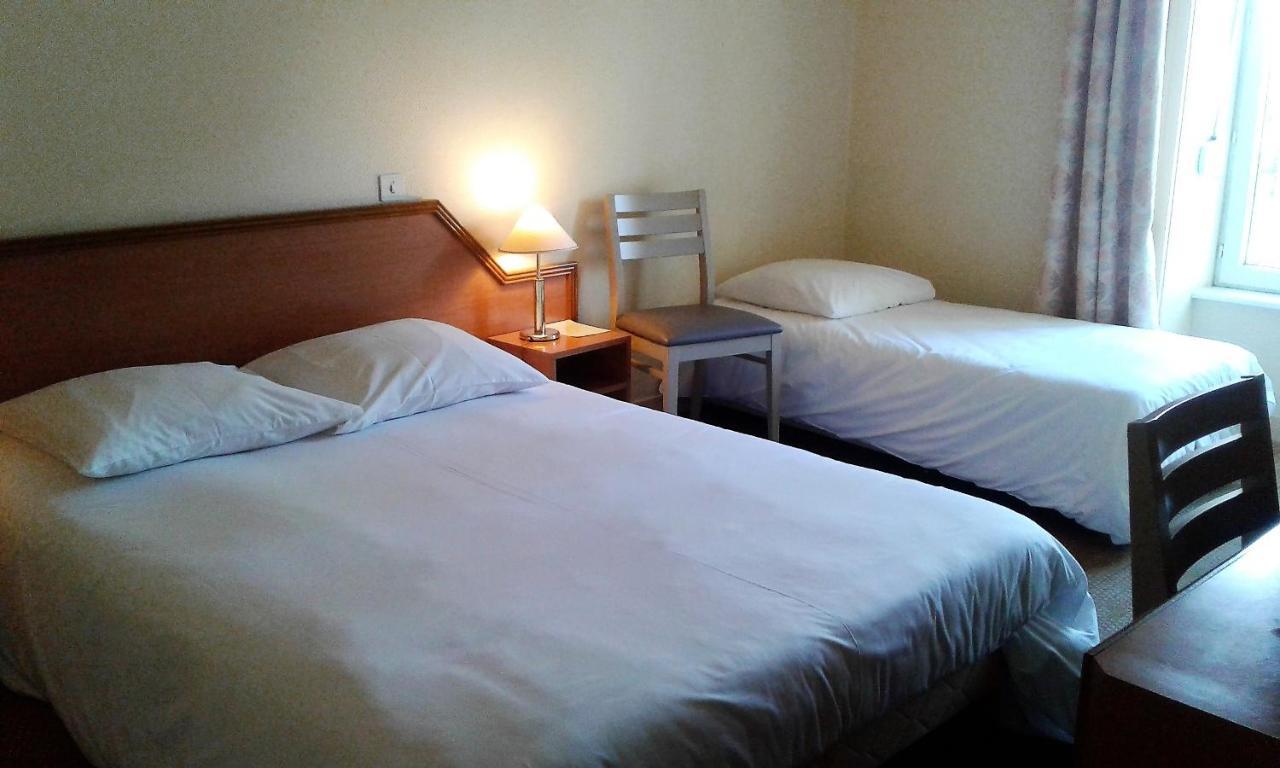 Hotel Restaurant Le Capricorne Pouldreuzic Екстер'єр фото